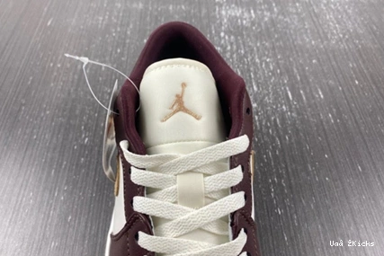 131 5617 1 Air Low StreetReady DC0774- Jordan 0814